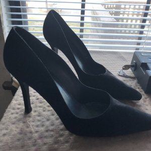 Stuart Weitzman 9.5 Black Suede Pumps